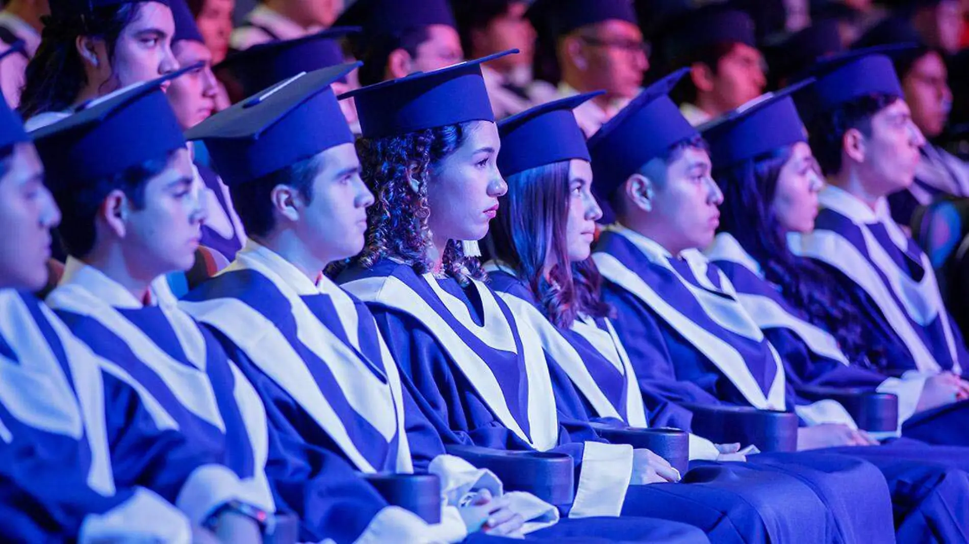 El Instituto Mexicano Madero celebró la graduación de 123 estudiantes de los planteles Zavaleta y Centro de la Prepa UMAD